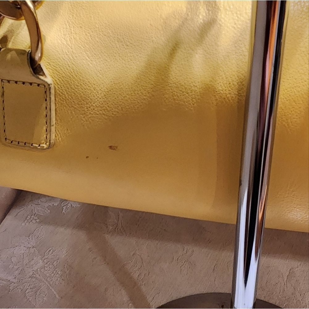 RARE Yellow Leather OG Juicy Barrel Bag!! FLAWLESS!! Large - Picture 12 of 16